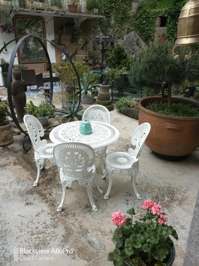 Chambre Bounty, B&B, Cuisine Privee, Lit Queen Size, Terrasse, Parking, Garage Olliergues Exterior foto