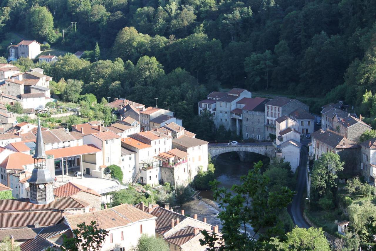 Chambre Bounty, B&B, Cuisine Privee, Lit Queen Size, Terrasse, Parking, Garage Olliergues Exterior foto