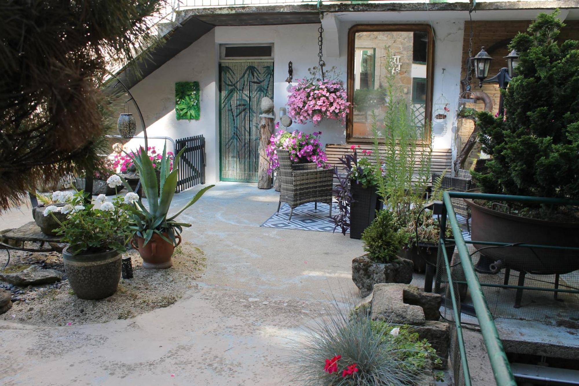 Chambre Bounty, B&B, Cuisine Privee, Lit Queen Size, Terrasse, Parking, Garage Olliergues Exterior foto