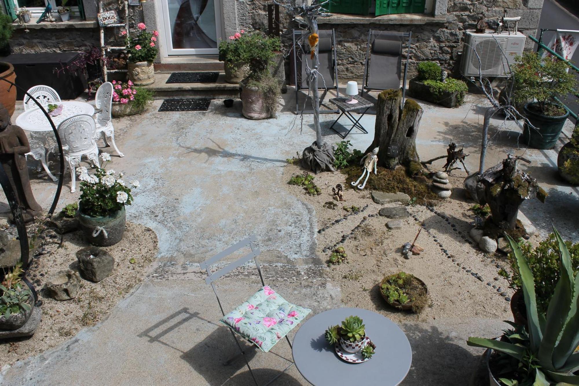 Chambre Bounty, B&B, Cuisine Privee, Lit Queen Size, Terrasse, Parking, Garage Olliergues Exterior foto