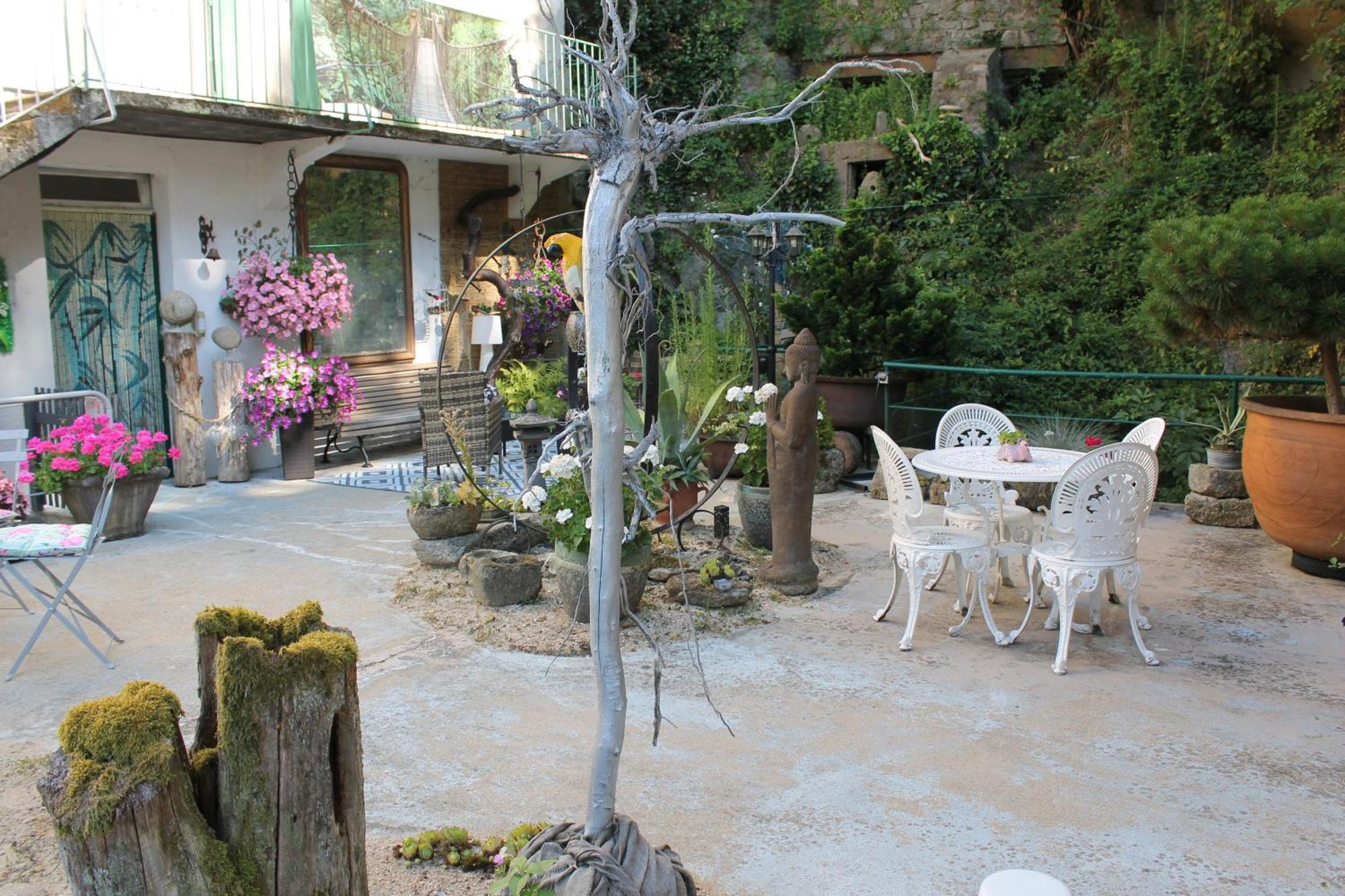 Chambre Bounty, B&B, Cuisine Privee, Lit Queen Size, Terrasse, Parking, Garage Olliergues Exterior foto