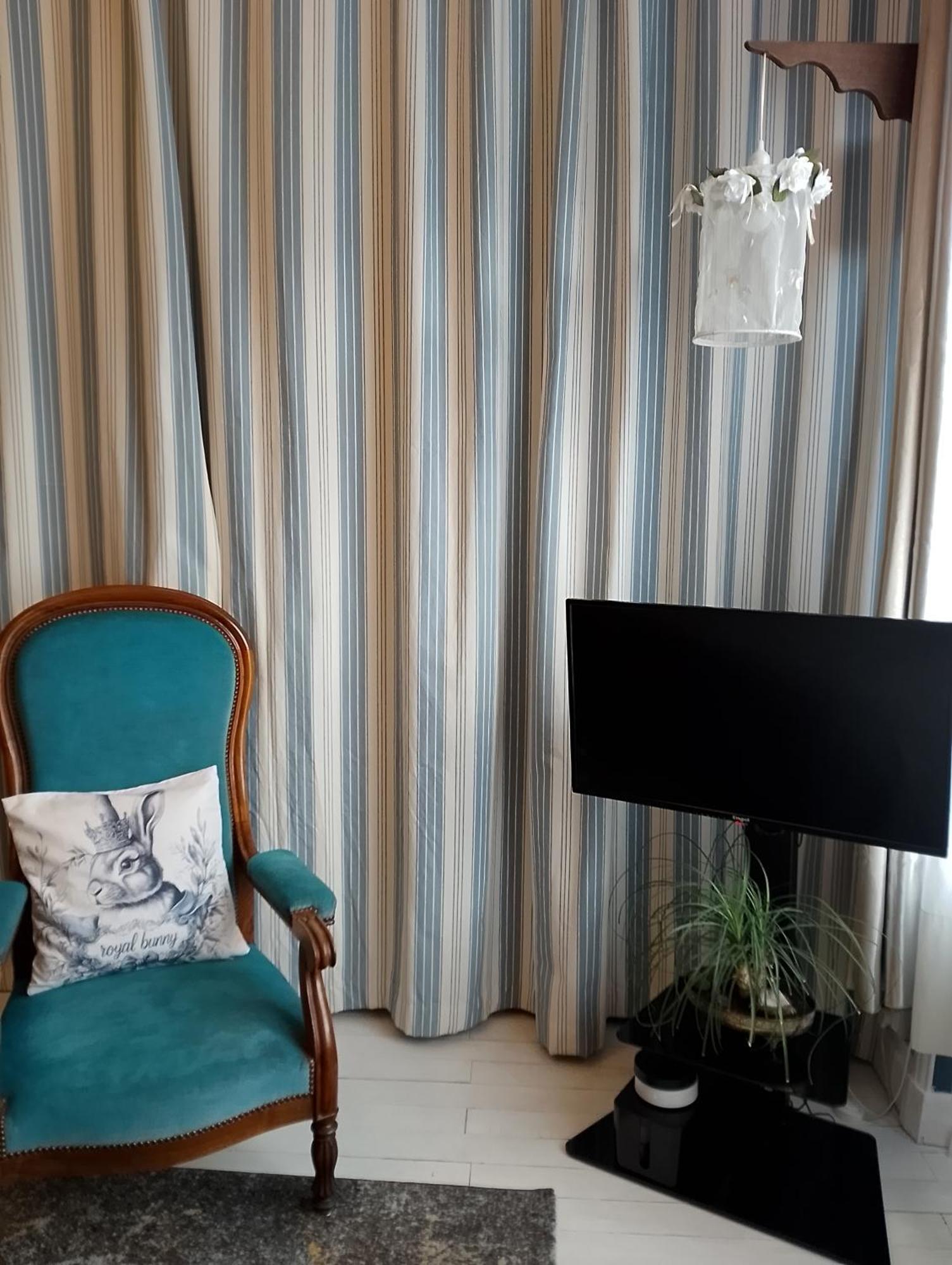 Chambre Bounty, B&B, Cuisine Privee, Lit Queen Size, Terrasse, Parking, Garage Olliergues Exterior foto